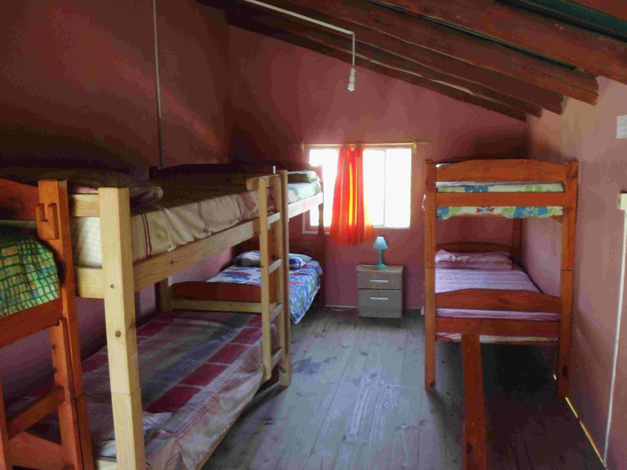 Hostel Lo De Milton Барра-де-Валисас Номер фото