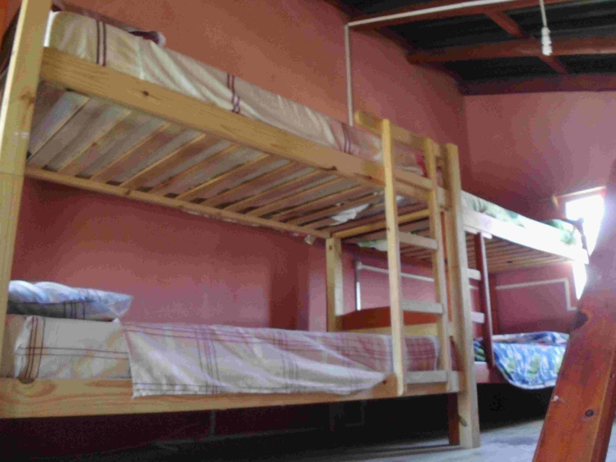 Hostel Lo De Milton Барра-де-Валисас Номер фото