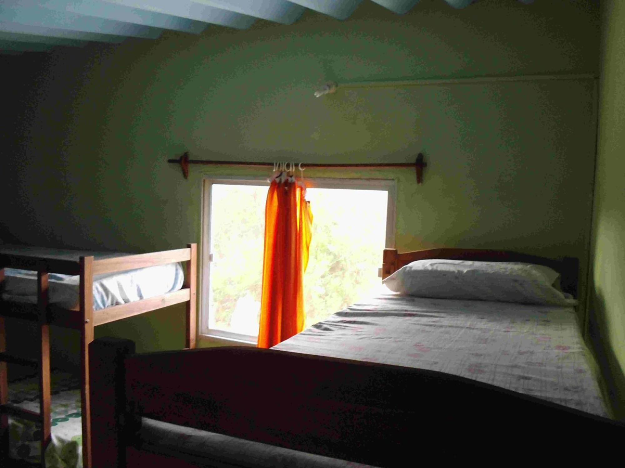 Hostel Lo De Milton Барра-де-Валисас Номер фото