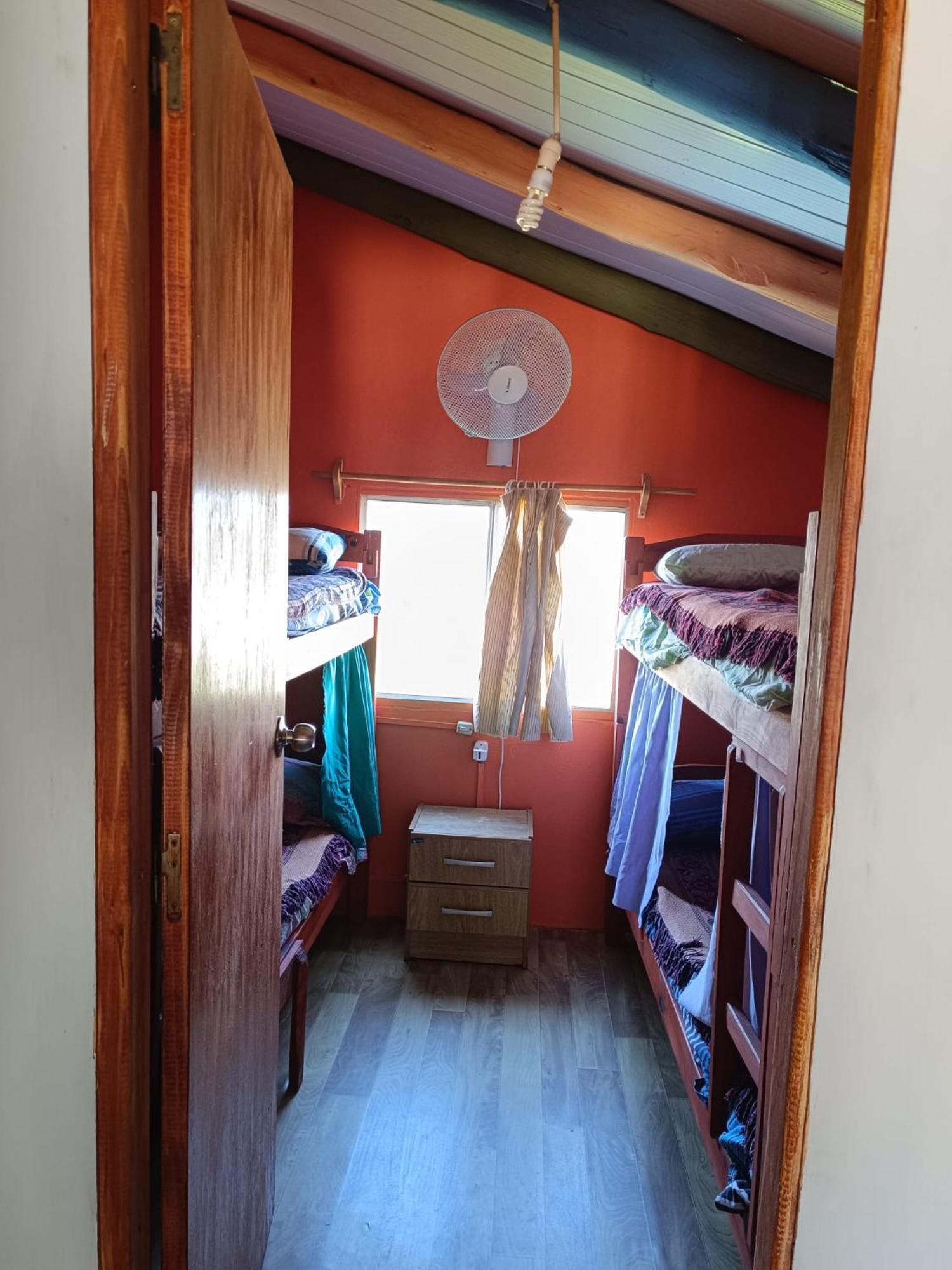 Hostel Lo De Milton Барра-де-Валисас Экстерьер фото